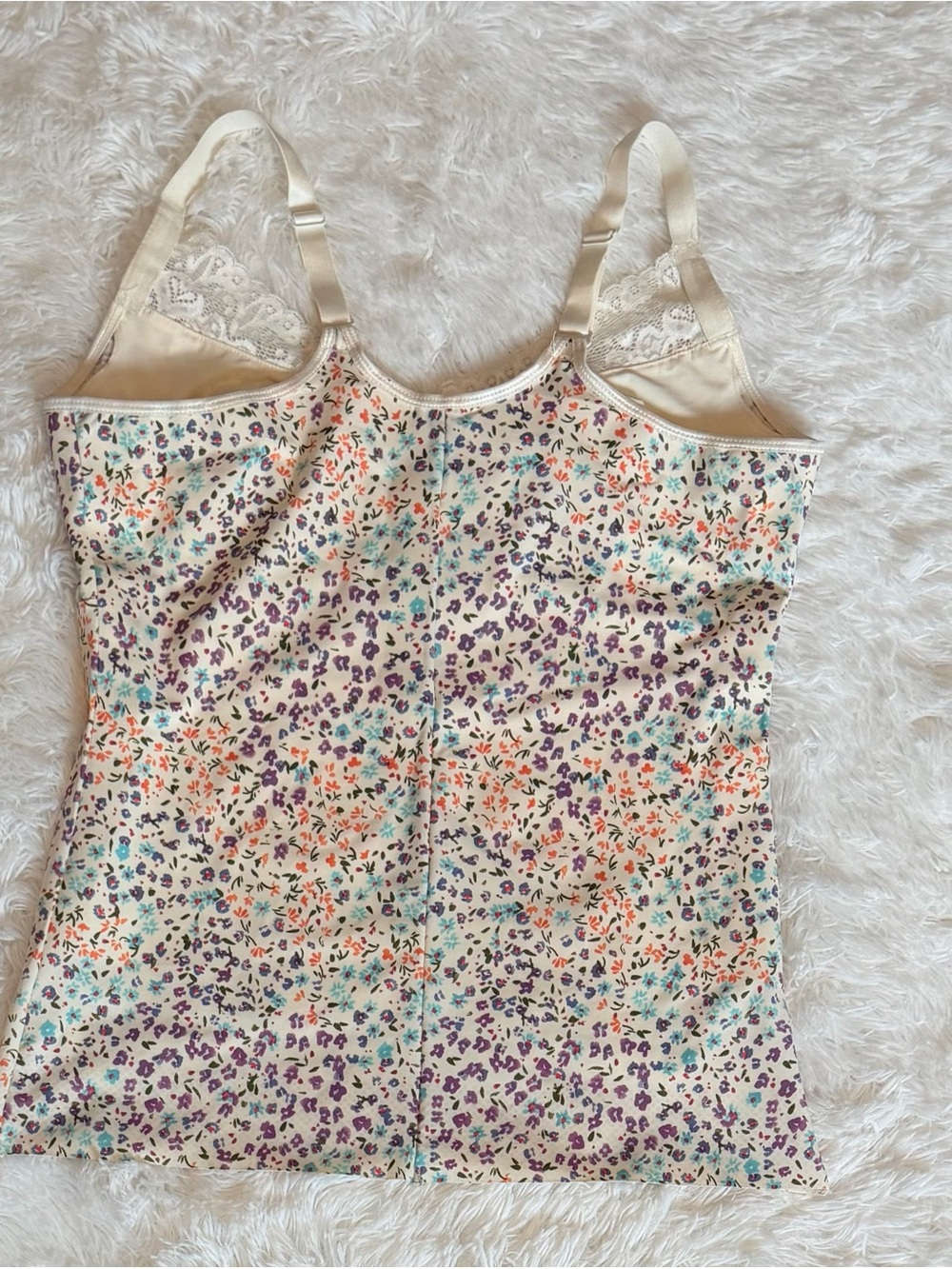 Ruby Ribbon 1800 Floral Heritage Lace Cami - Size 36 - Firm Compression - Picture 4 of 6